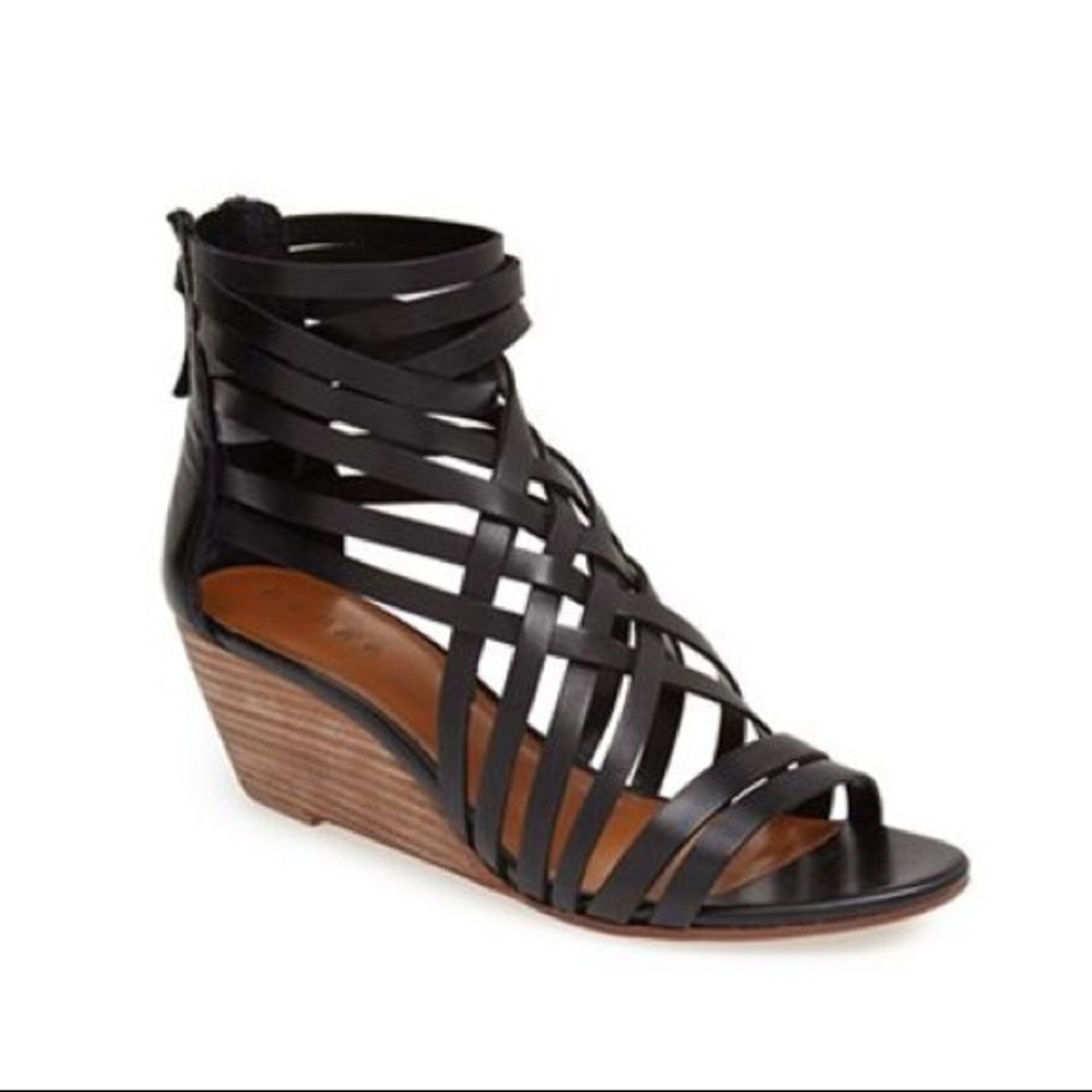 Hinge Neta Black Leather Wedge Sandal
